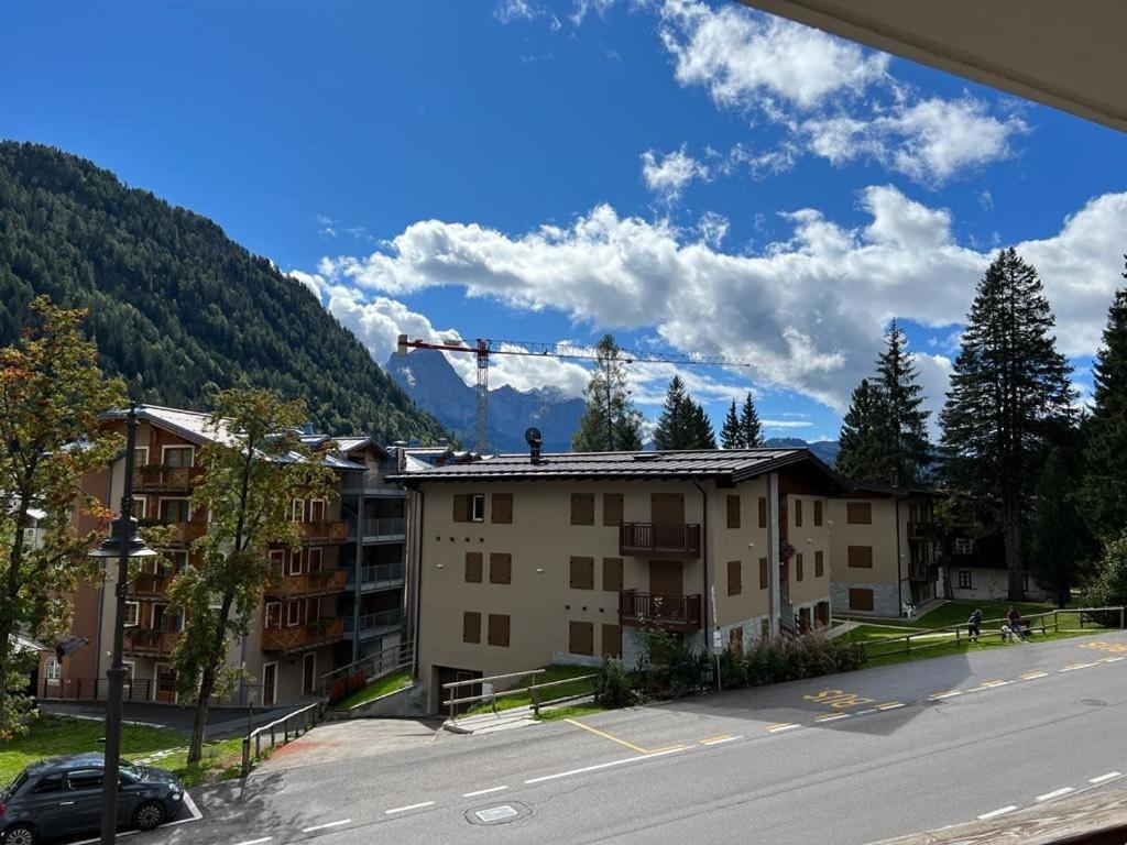 Bilocale Slalom Apartment Madonna di Campiglio Bagian luar foto